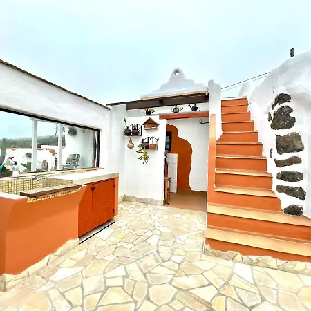 Apartamento Amarillo con Wifi, en casa rural, Garachico