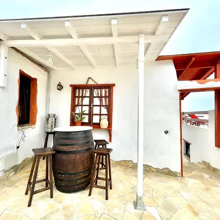 Apartamento Amarillo con Wifi, en casa rural, Garachico *